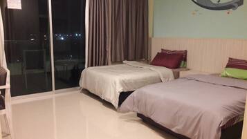 1 bedroom, desk, iron/ironing board, wheelchair access