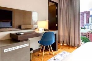 Room - Ramada Encore Makati (Makati City)