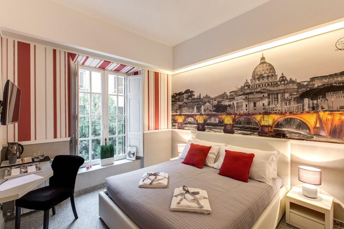 Egyptian cotton sheets, premium bedding, pillowtop beds, minibar