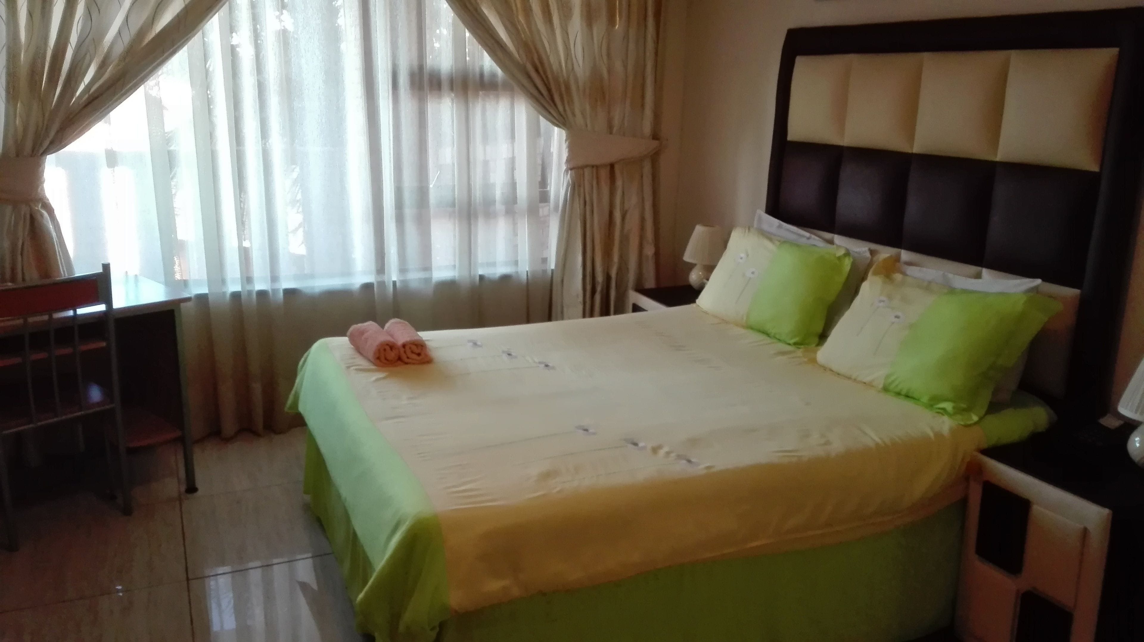 Basic Double Room, 1 Double Bed, Garden View | 1 bedroom, desk, iron/ironing board, free WiFi