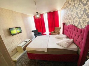 Studio Suite, 1 Queen Bed