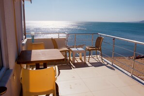 Standaard kamer, 1 twee- of 2 eenpersoonsbedden | Uitzicht vanaf balkon