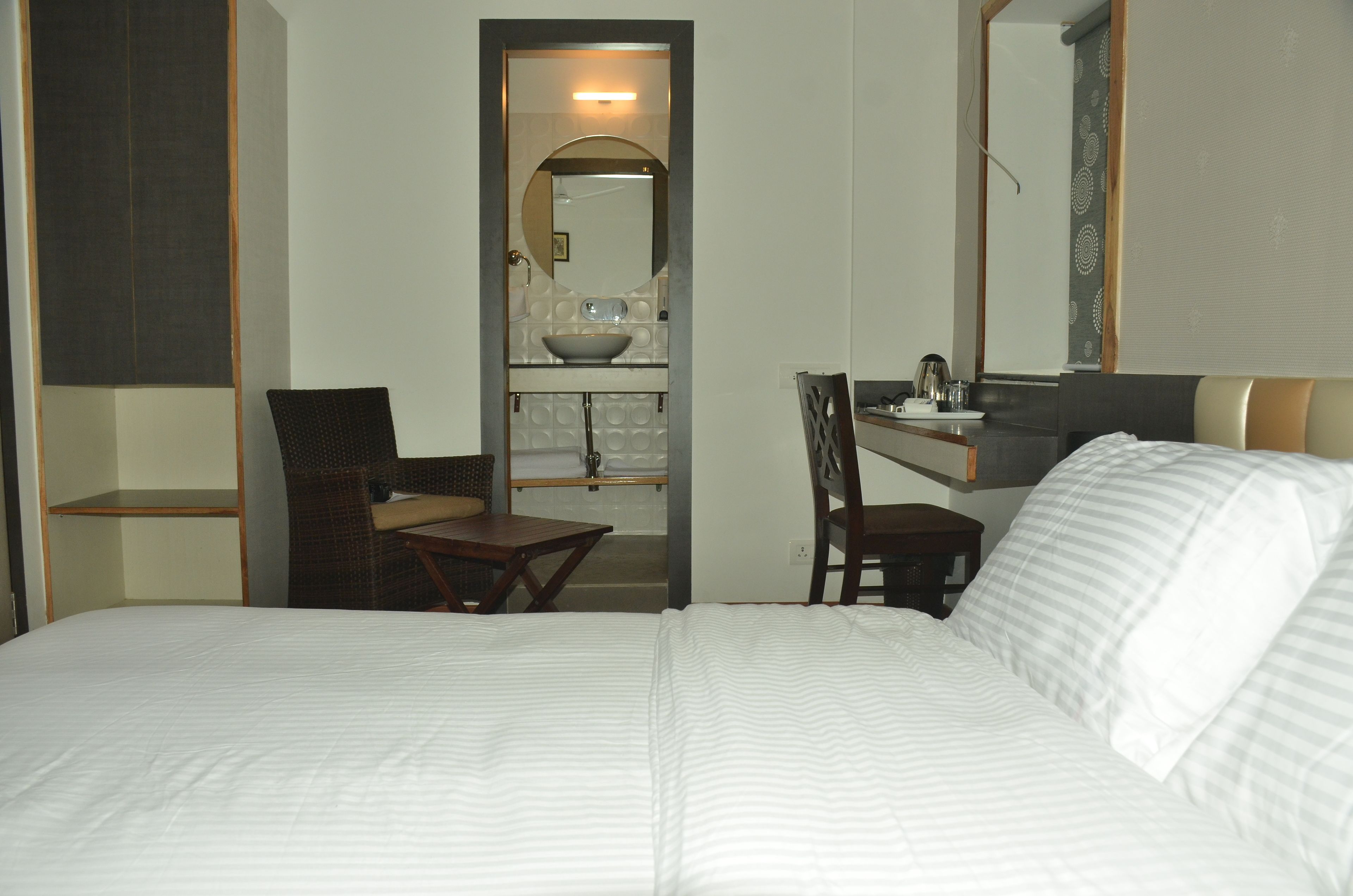 Executive Double A/C Room | Egyptian cotton sheets, premium bedding, down comforters