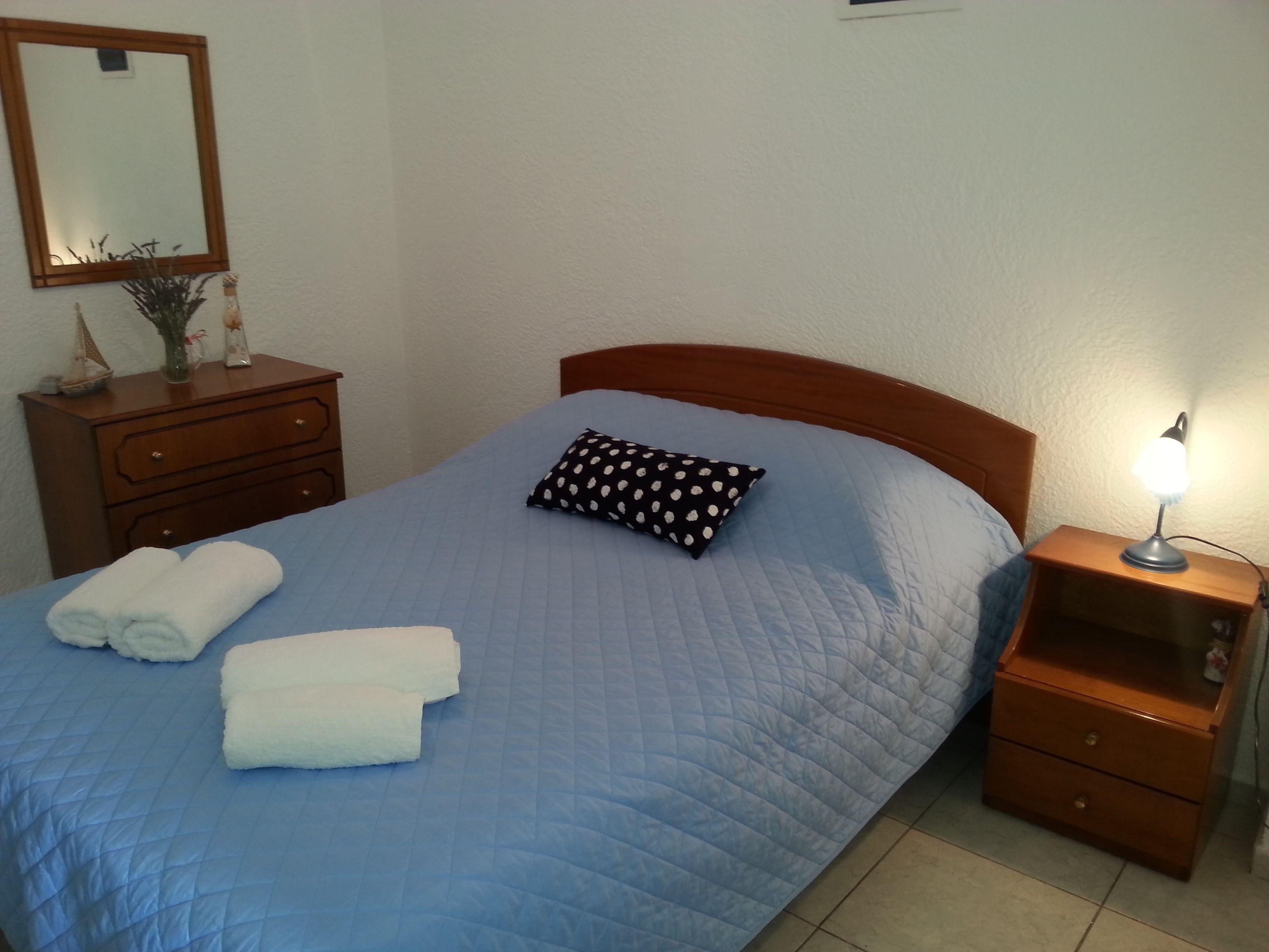 Basic-Apartment, 1 Doppelbett, Nichtraucher | Verdunkelungsvorhänge, schallisolierte Zimmer, kostenloses WLAN