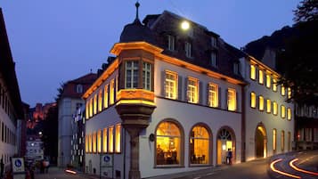 Façade de l’hébergement - soirée/nuit