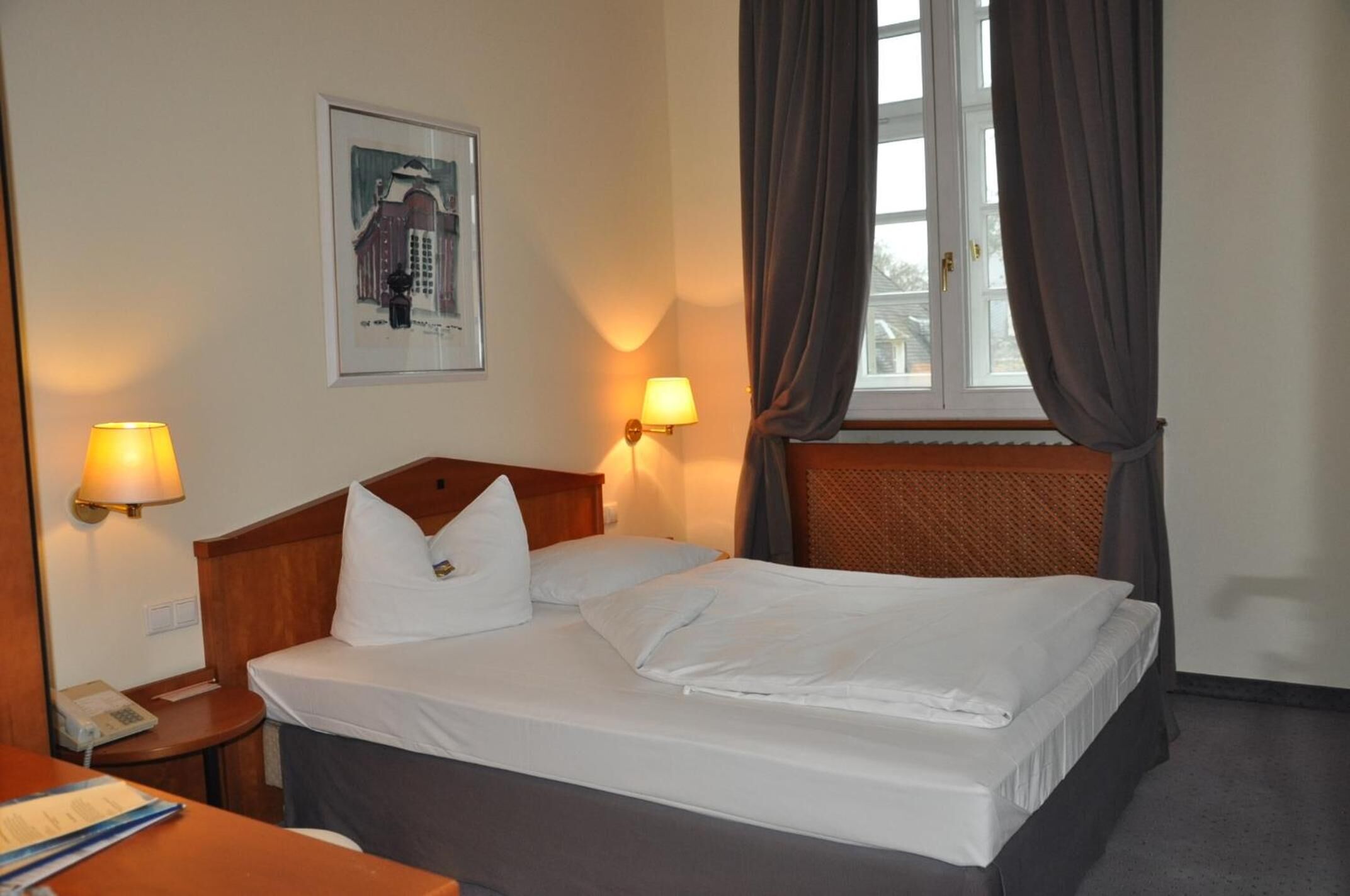 minibar, in-room safe, desk, free wifi