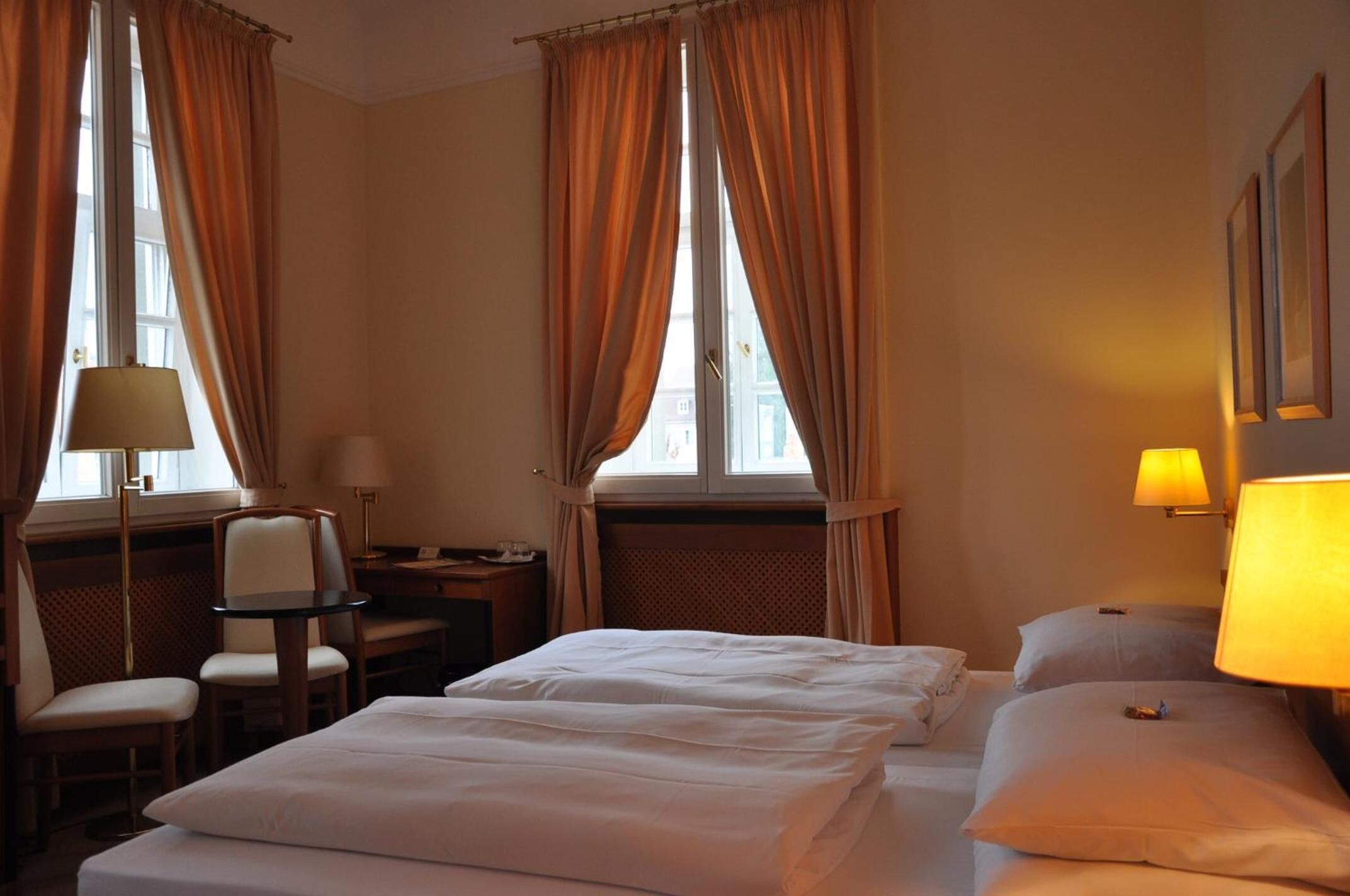 minibar, in-room safe, desk, free wifi