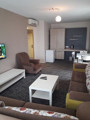 Appartamento, letti multipli, non fumatori | Angolo cottura privato | Frigorifero, macchina per tè/caffè, bollitore elettrico