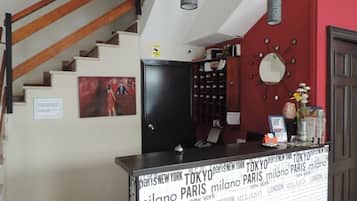 Quầy tiếp tân