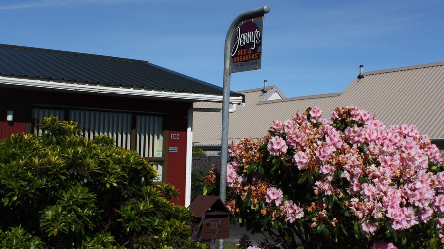 Jenny's Bed & Breakfast