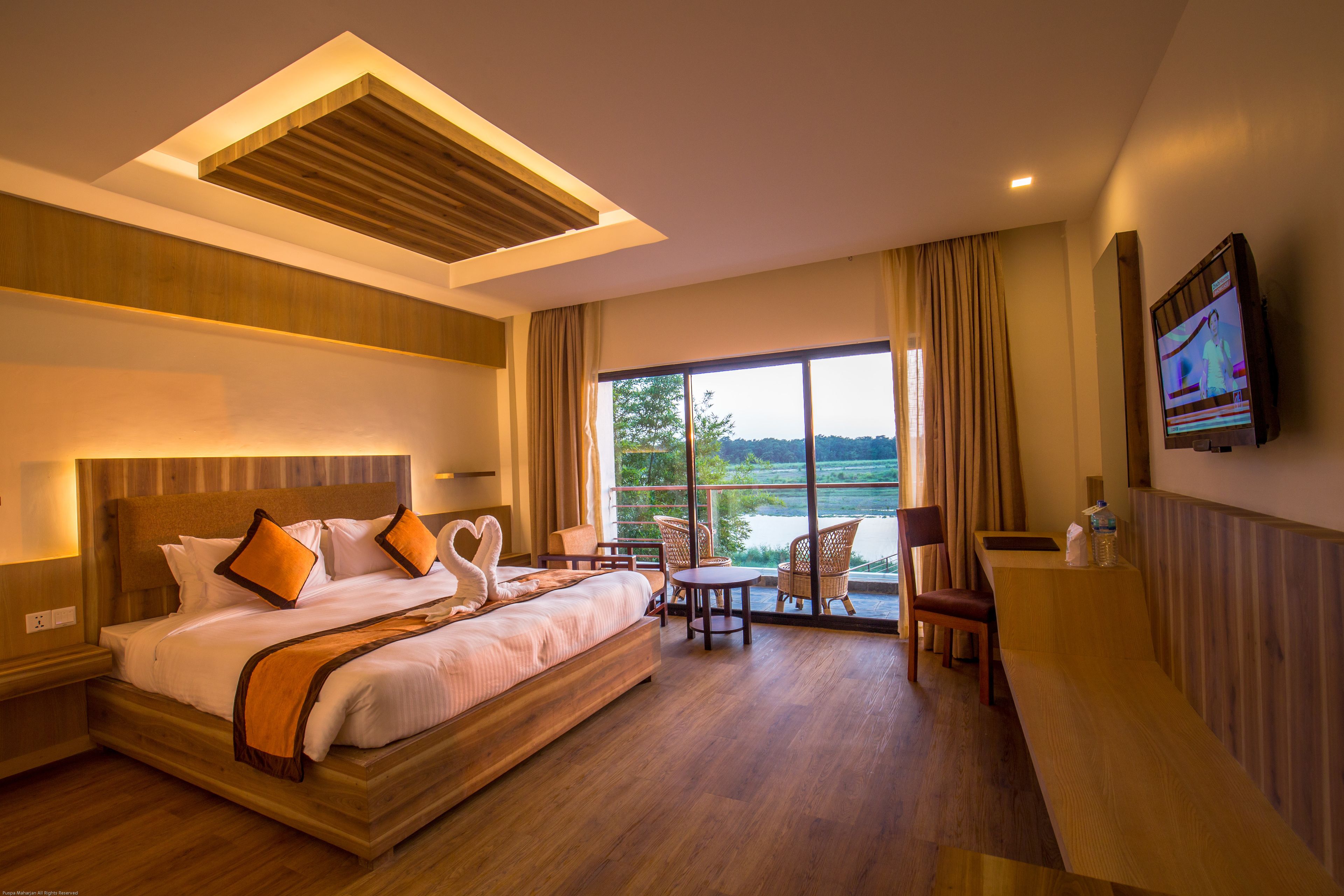 Phòng đôi Deluxe | Bộ trải giường bằng vải cotton Ai Cập, bộ đồ giường cao cấp, minibar 