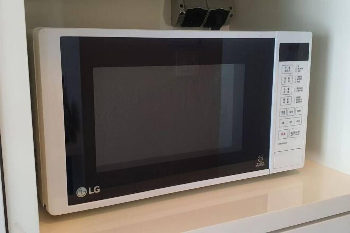 Microwave