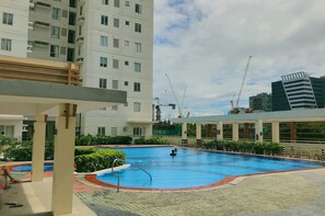 Outdoor pool - 1BR Condominium at Avida Towers Cebu IT Park (Cebu City)