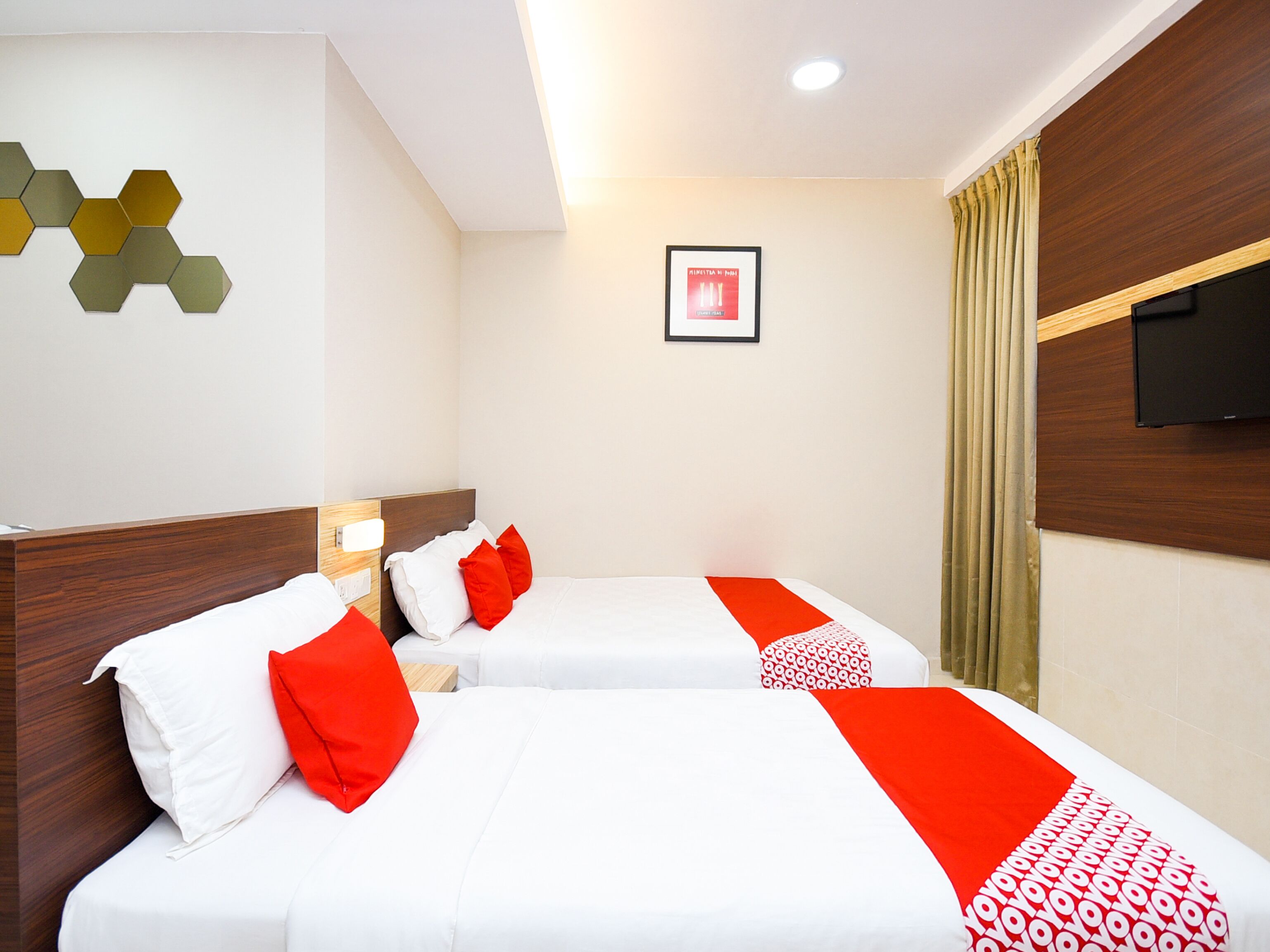 superior suite | desk, free wifi