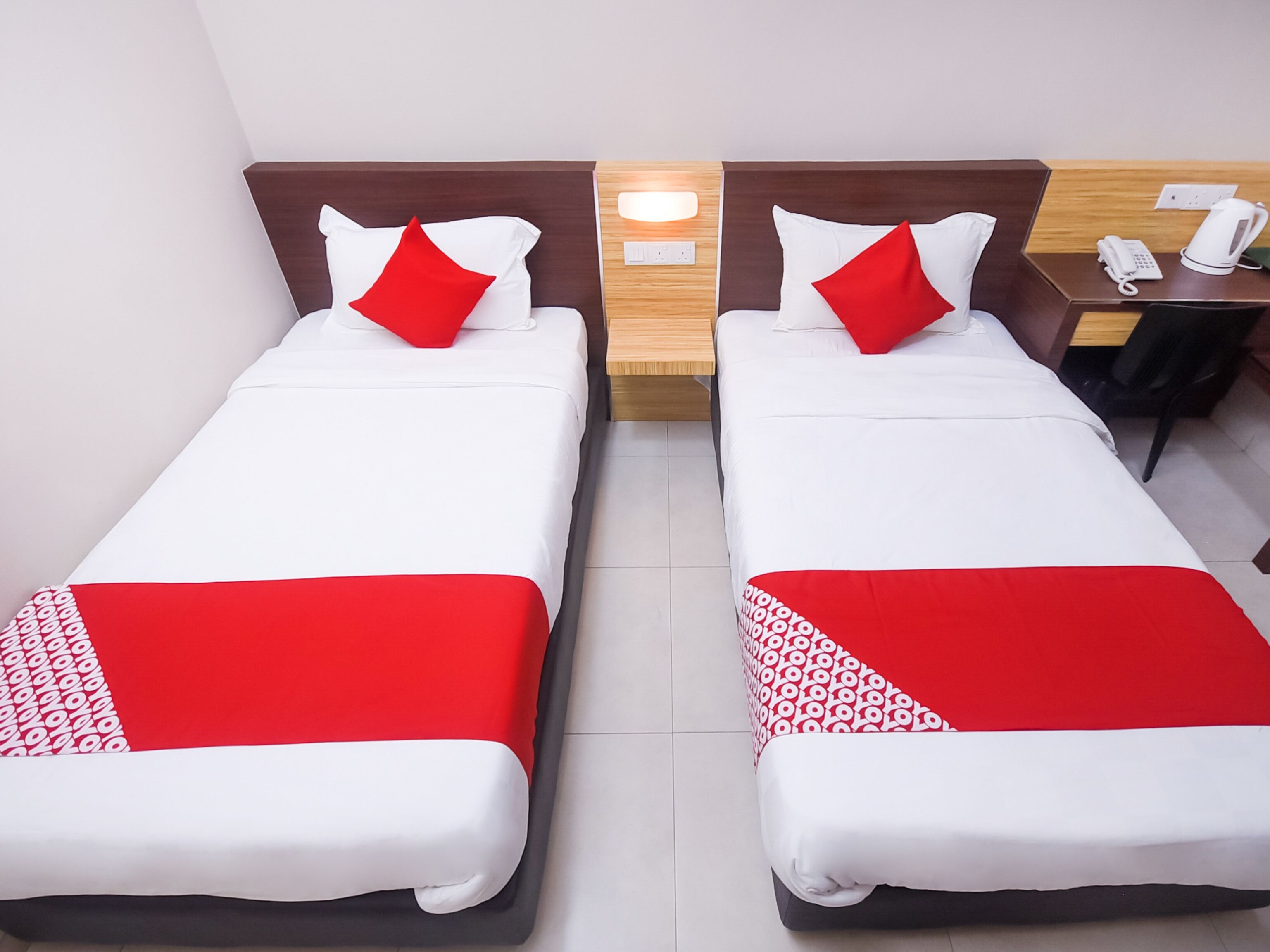 standard twin room, 2 single beds | desk, free wifi