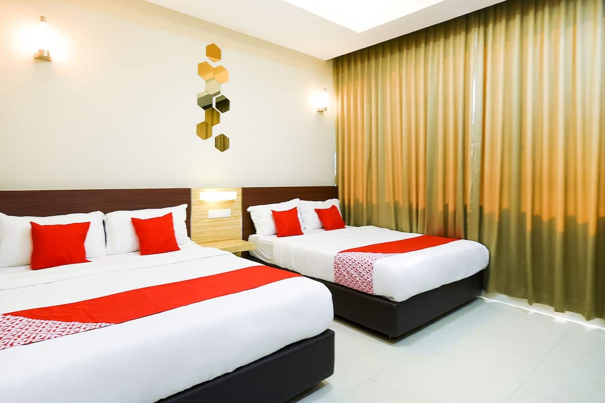 Family Suite, 2 Double Beds | Desk, WiFi (free)