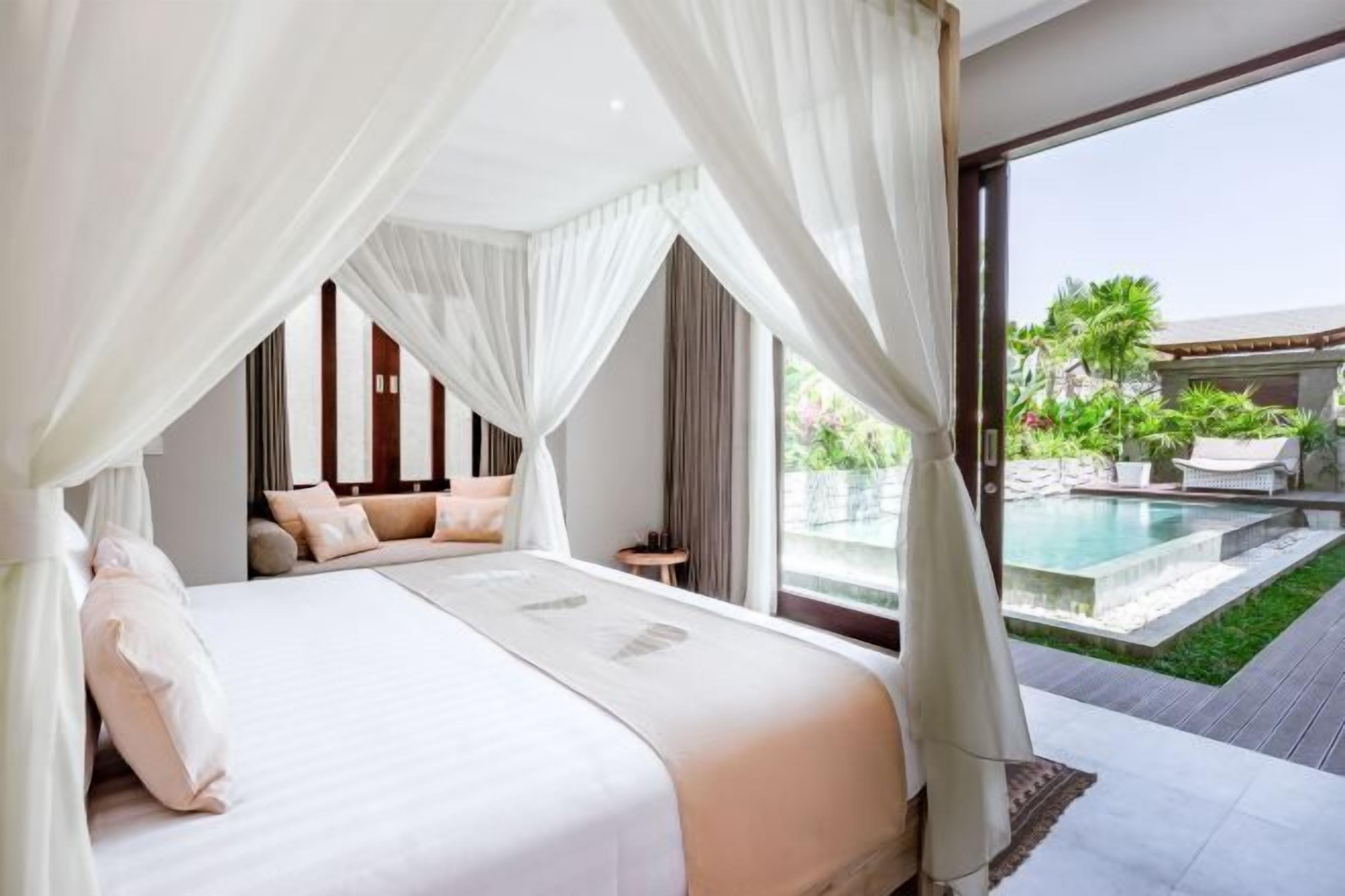 客房内保险箱、办公桌、隔音、熨斗/熨衣板