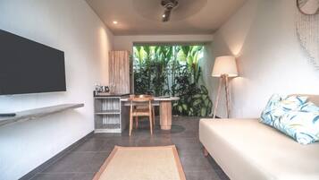 In-room safe, desk, soundproofing, iron/ironing board