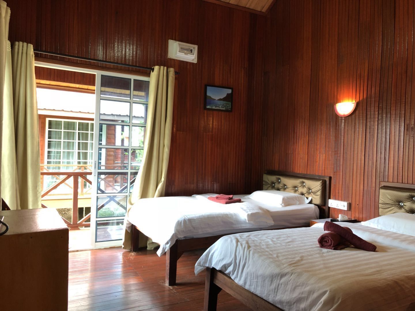 Desk, iron/ironing board, free WiFi