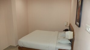 Deluxe Double Room | Soundproofing