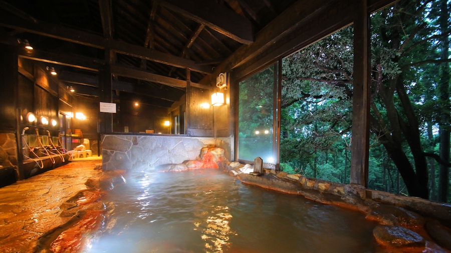 Sakura Sakura Hot Springs