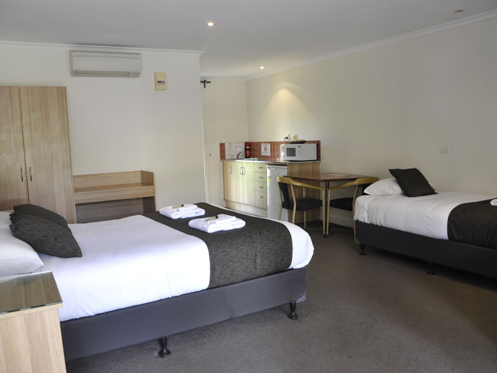 Ferros/tábuas de passar roupa, roupa de cama