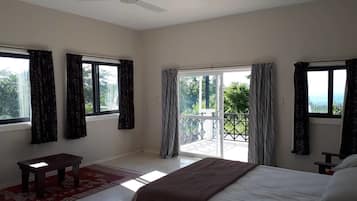 Panoramic House, 3 Bedrooms, Hill View, Mountainside | 3 bedrooms, blackout drapes, iron/ironing board, bed sheets