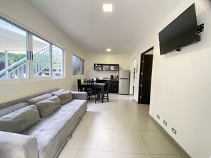 Family Apartment, 1 Bedroom, Pool View | Premium bedding, individually furnished, desk, blackout drapes - Uvita Paradise (Bahía Ballena)