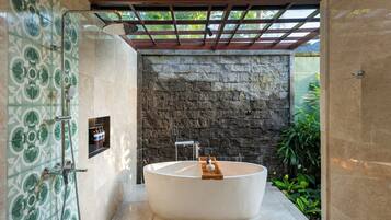 Royal Two Bedroom Pool Villa | Bathroom | Separate tub and shower, deep soaking tub, designer toiletries