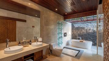Royal Two Bedroom Pool Villa | Bathroom | Separate bathtub and shower, deep-soaking bathtub, designer toiletries
