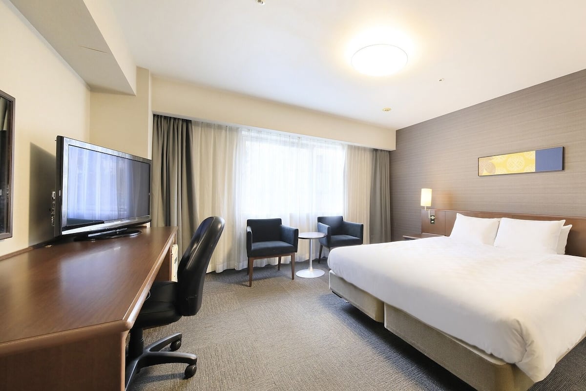 Desk, iron/ironing board (on request), free WiFi, bed sheets