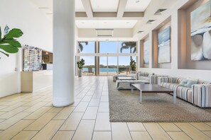 Lobby - The Duporth Riverside (Maroochydore)