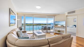 2 BR Premium Water View | Living area | Flat-screen TV, DVD player