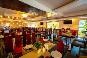 Ze serveren er ontbijt, lunch, diner en brunch 
