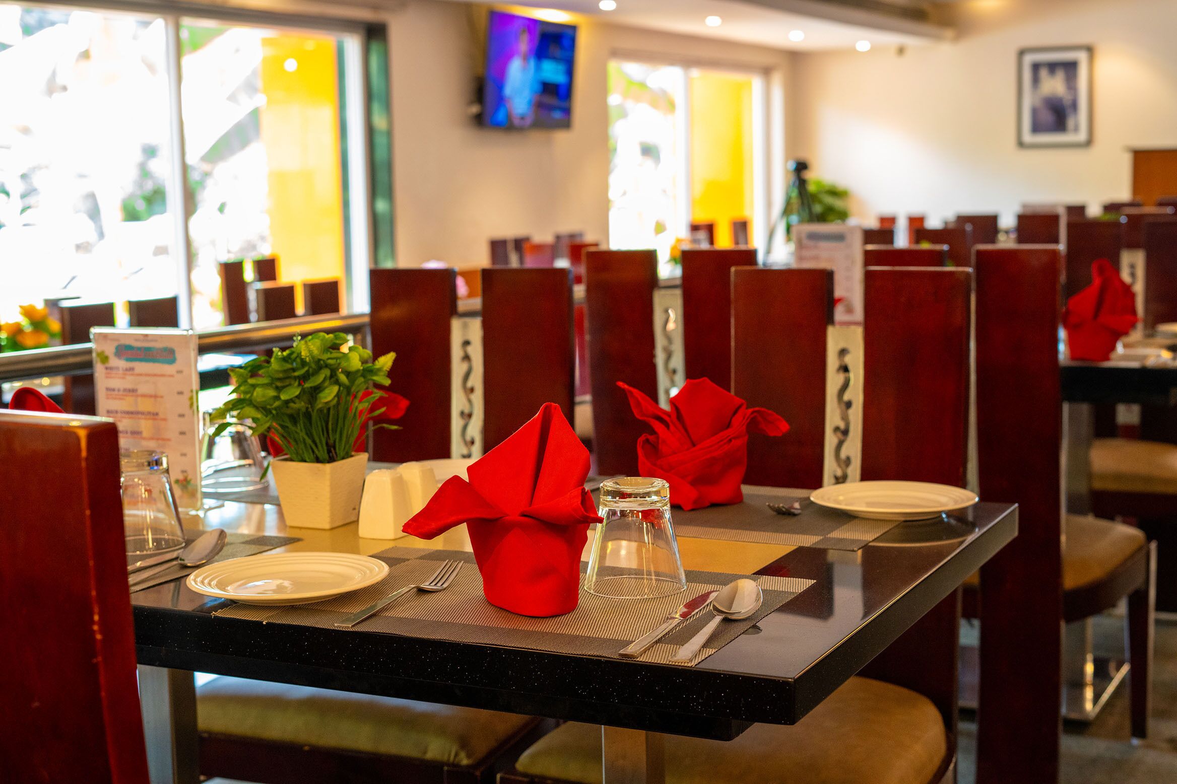 Free daily buffet breakfast