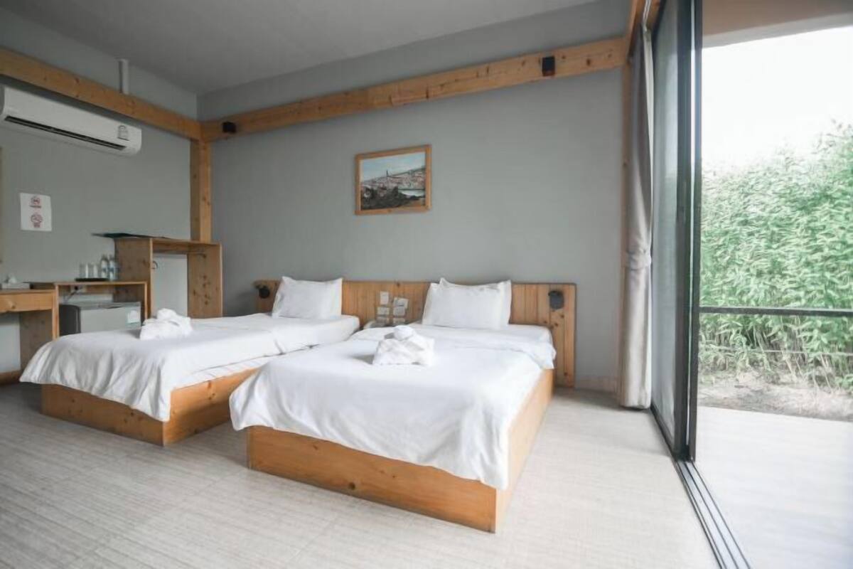 Wi-Fi gratuit, décoration personnalisée, ameublement personnalisé
