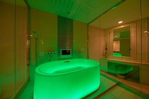 Junior-Suite | Komfortbadewanne