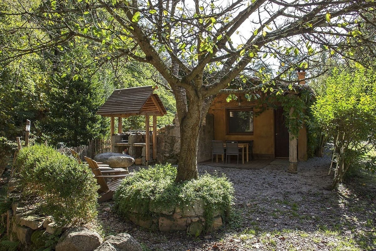 Casa, 1 habitación (El Cirerer) | Sábanas de algodón egipcio y decoración personalizada