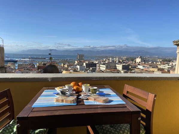 Superior Suite, 1 Queen Bed with Sofa bed, Sea View | Terrace/patio - Studio Apartments Centro Storico Via Manno (Cagliari)