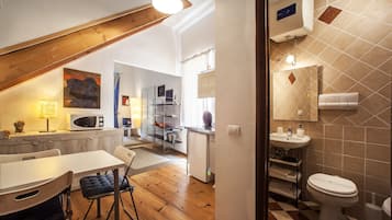 1 bedroom, premium bedding, down duvets, in-room safe
