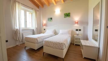 Down comforters, minibar, desk, laptop workspace