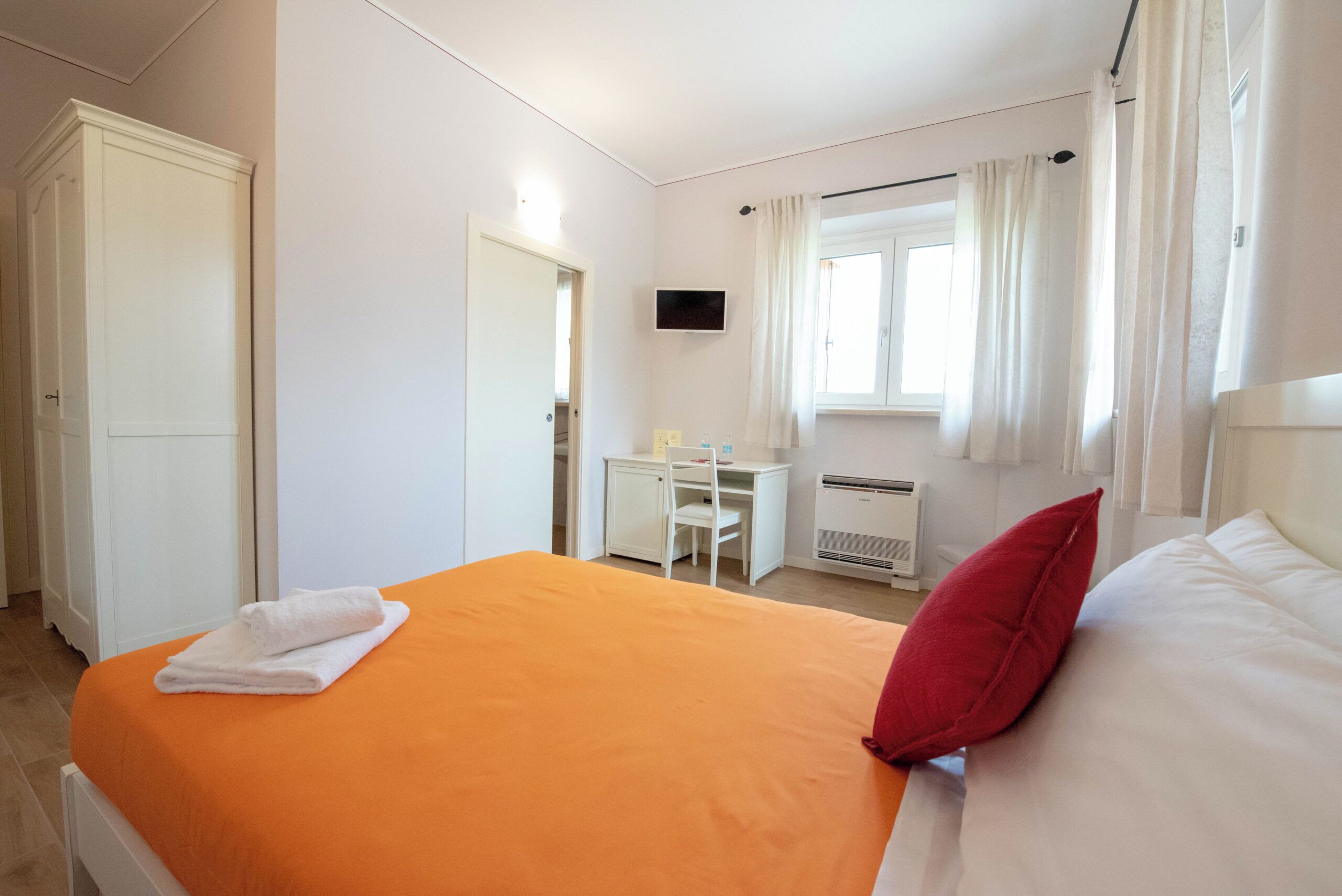 Comfort-Einzelzimmer, 1 grosses Einzelbett, Nichtraucher, Blick auf den Innenhof | Badezimmer