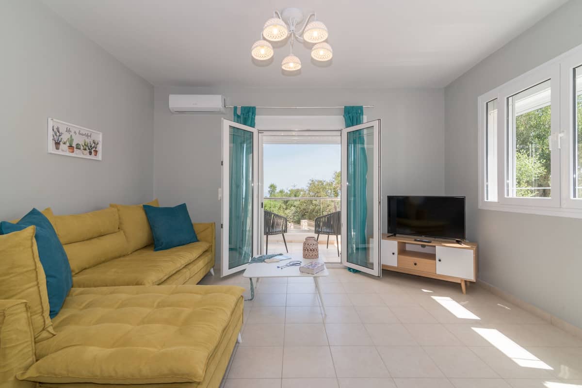 Apartment, 3 Bedrooms (Ianira) | Living area | Smart TV, iPod dock