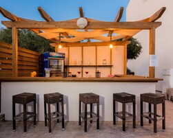 Bar (en la propiedad)