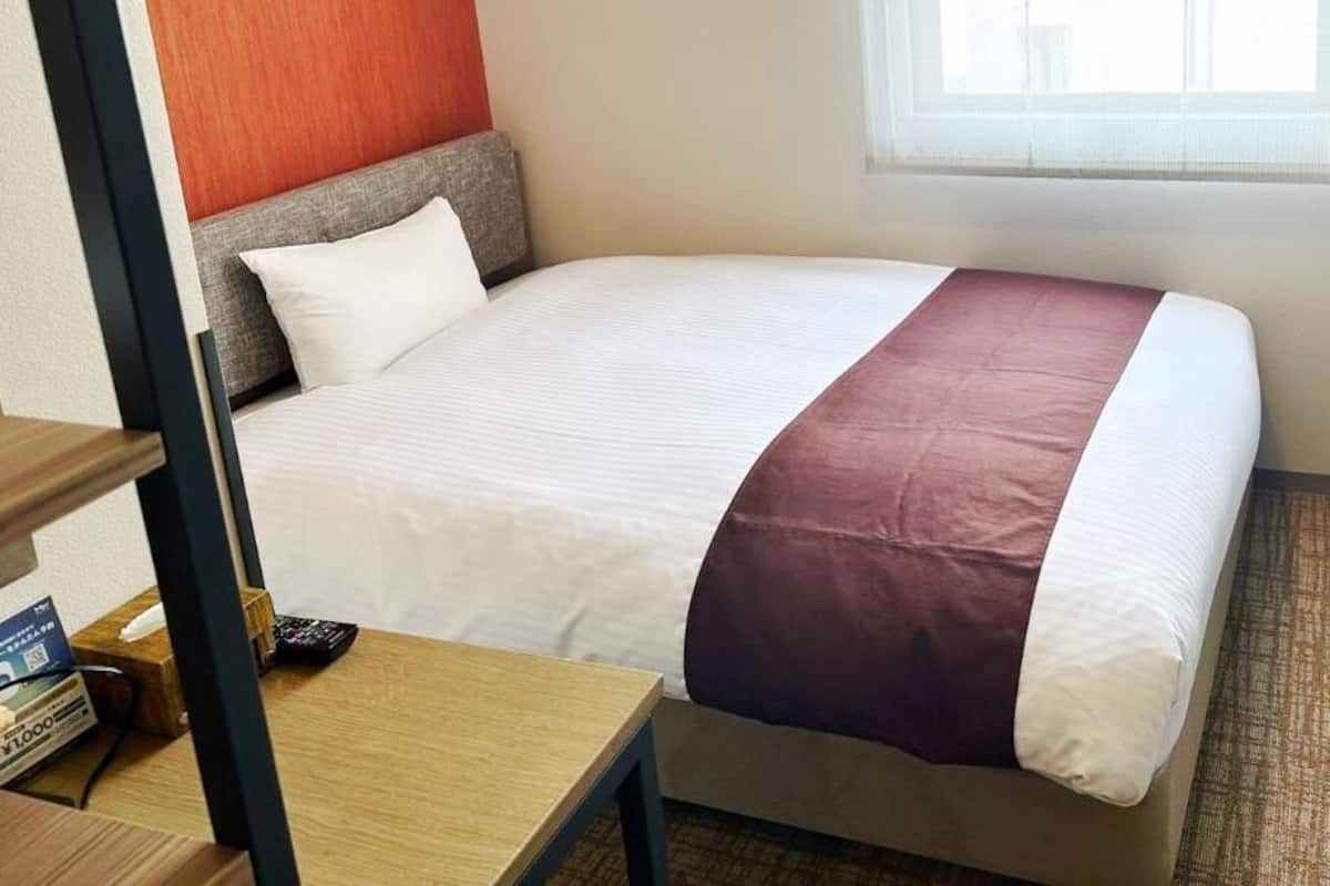Memory-foam beds, in-room safe, blackout curtains, iron/ironing board
