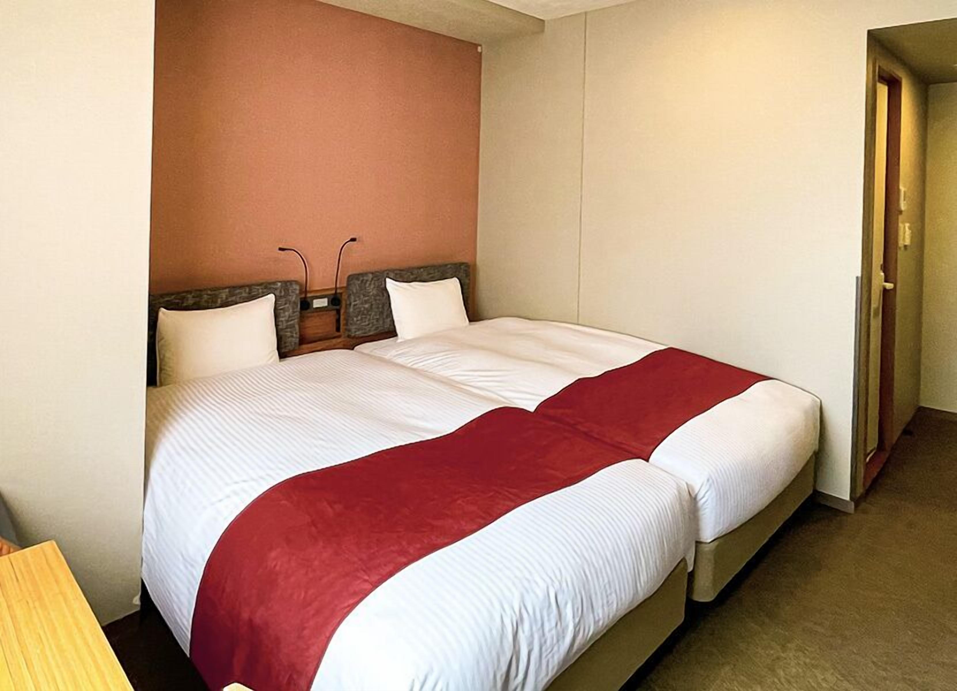 Standaard Twin kamer, niet-roken (High floor) | Bedden met traagschuimmatrassen, een kluis op de kamer