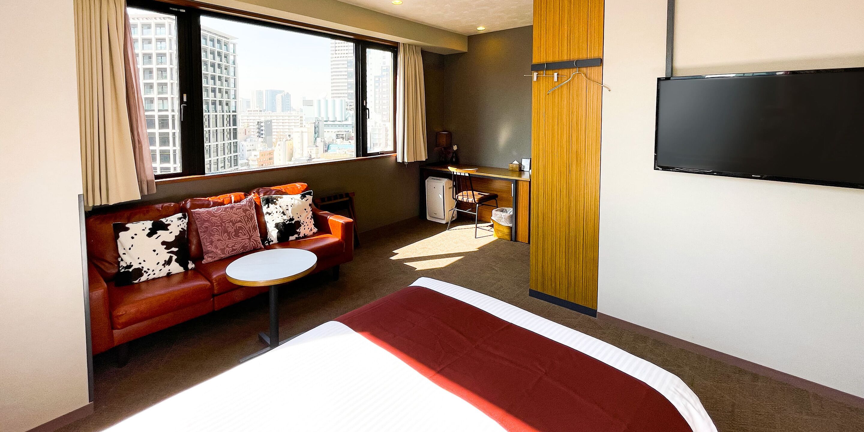 deluxe twin room, non smoking | 1 bedroom, memory-foam beds, in-room safe, blackout curtains