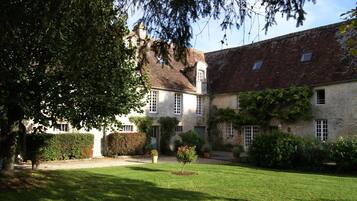 Bagian depan properti