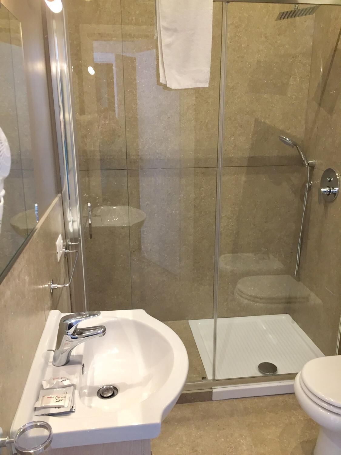 Photo - Amedeo Square