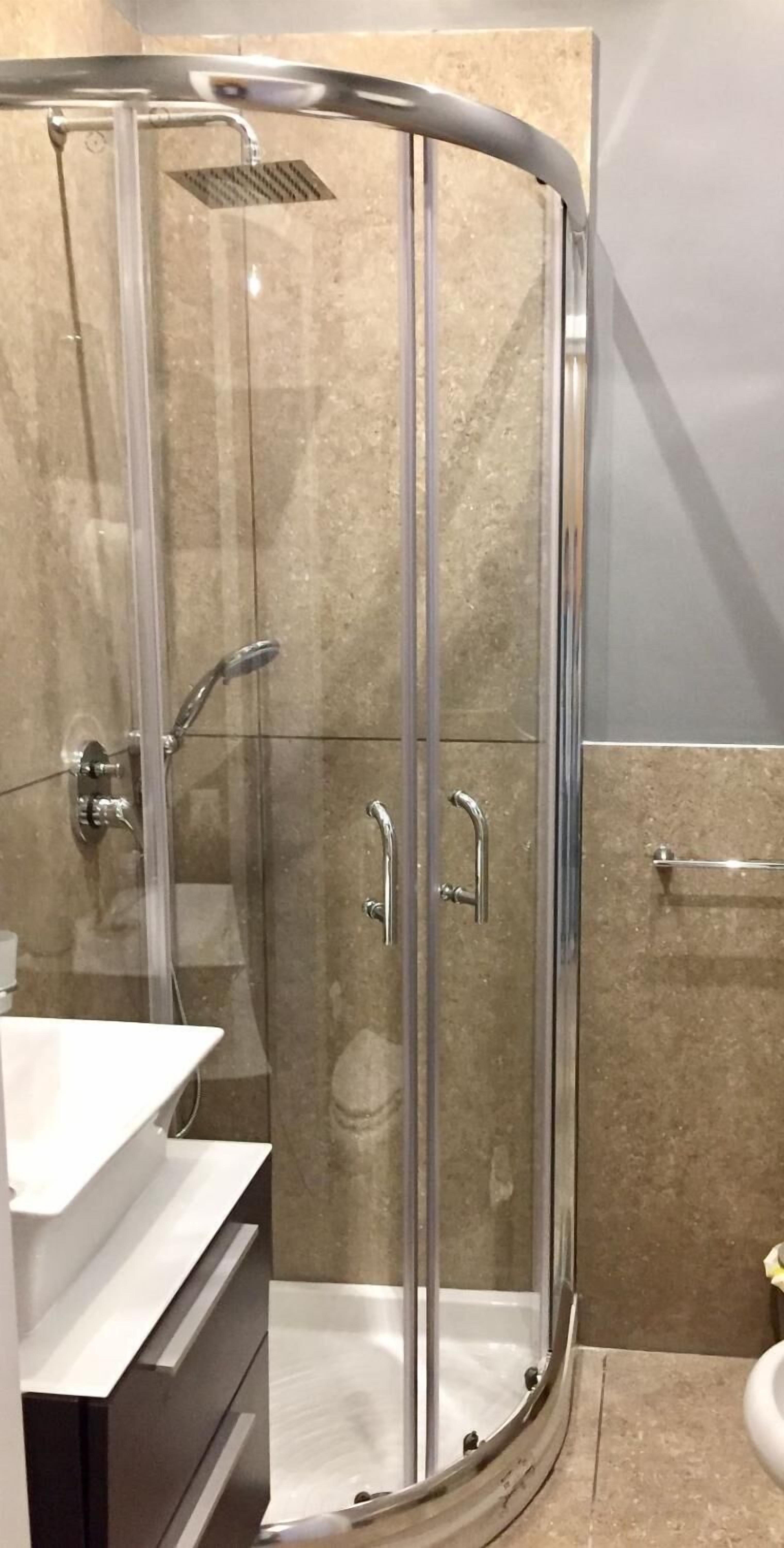 Photo - Amedeo Square